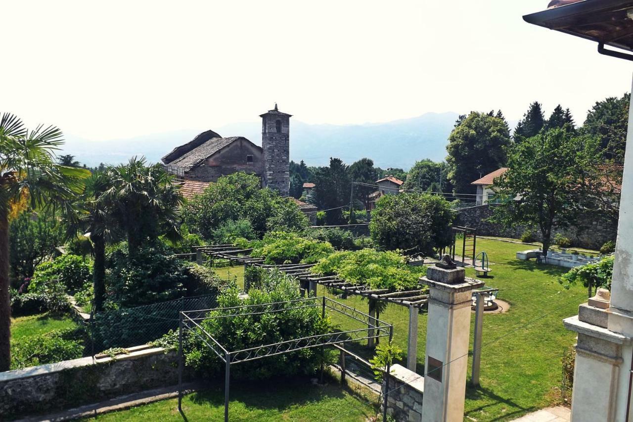 Ostello Del Quadrifoglio Ameno Bagian luar foto